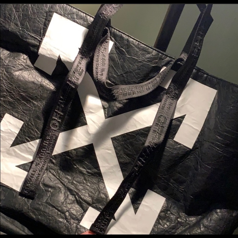 OFF WHITE TOTE
